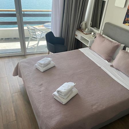 Hotel Avra プレベザ エクステリア 写真