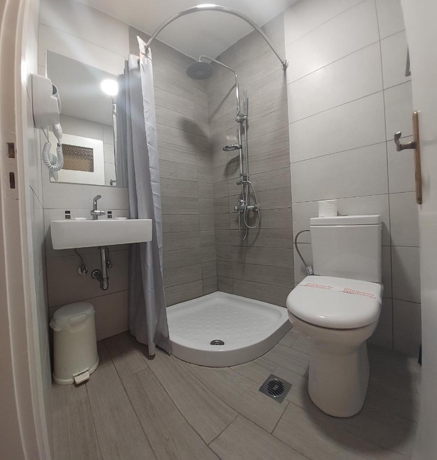 Hotel Avra プレベザ エクステリア 写真