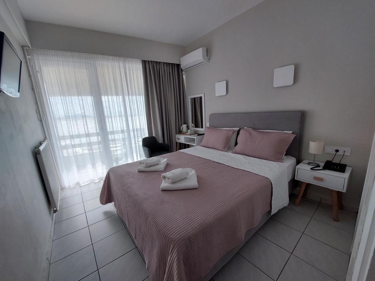 Hotel Avra プレベザ エクステリア 写真