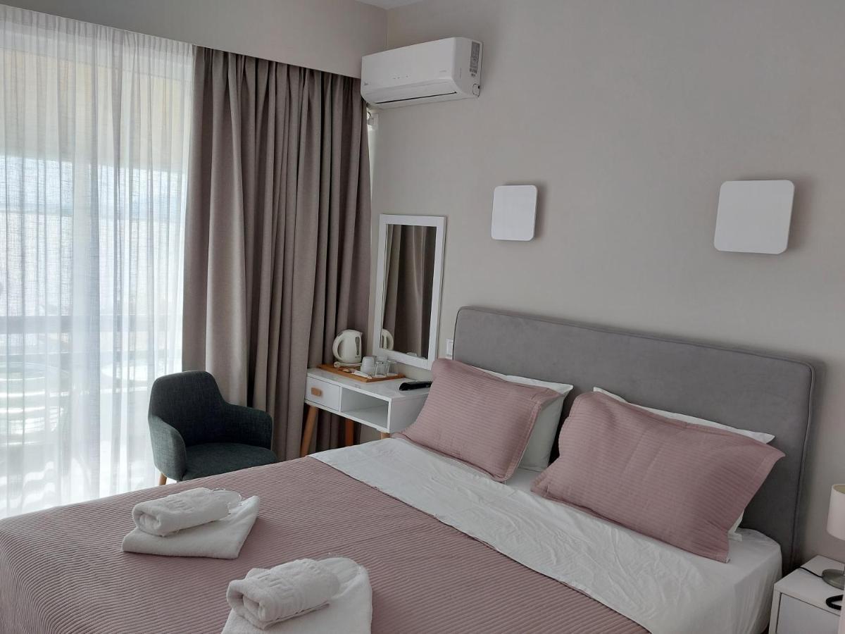 Hotel Avra プレベザ エクステリア 写真